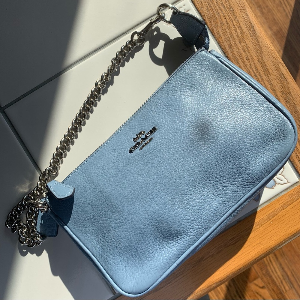 Coach clutch with chain strap - Picture 10 of 10
